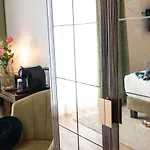 Republica Boutique 5*