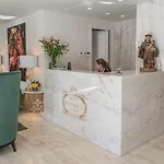 Republica Boutique 5*