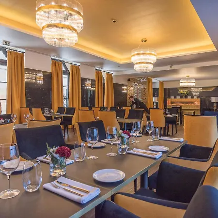 Hotel República 5*