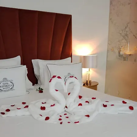 Republica Boutique 托马尔