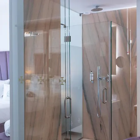 Republica Boutique Hotel