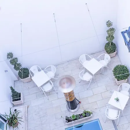 Republica Boutique Hotel 5*