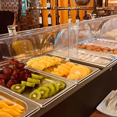 Republica Boutique 5* 托马尔