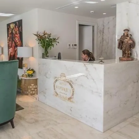 Republica Boutique 5*