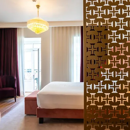 Republica Boutique Hotel 5*