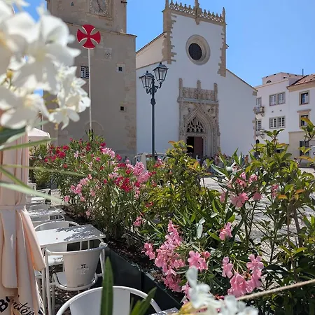 República Hotel 5*