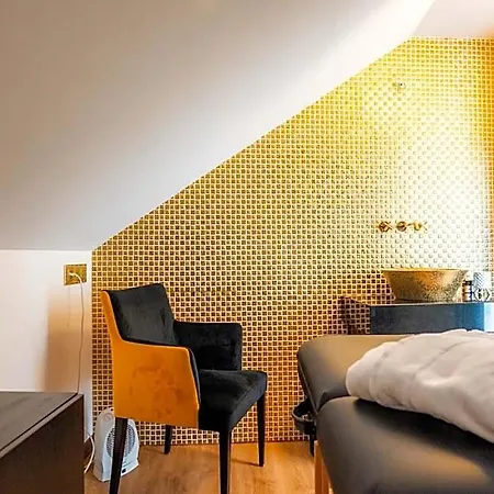 Republica Boutique Hotel