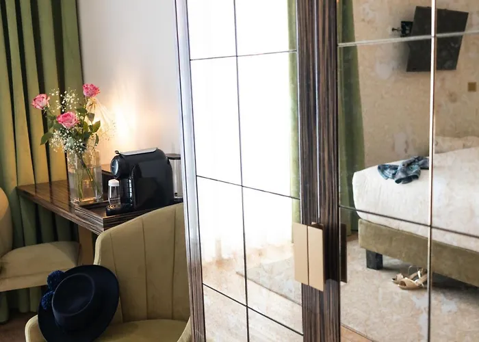 Republica Boutique 5*