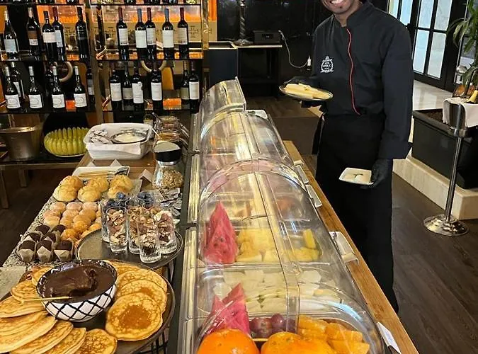 ホテル Republica Boutique トマール