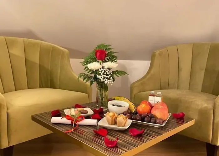 Republica Boutique 5* טומאר